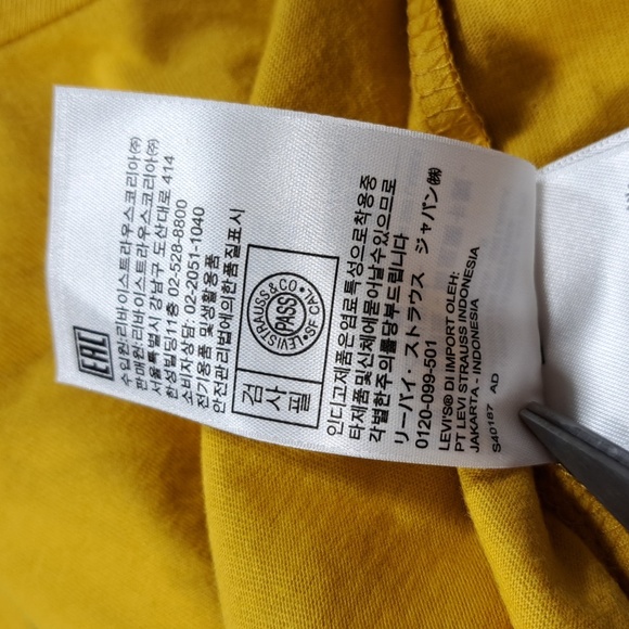 Levi's Cherry Branch Dark Yellow Logo Graphic Tee Relaxed Fit VG+ XXL - Picture 6 of 11